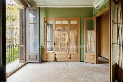 6 bedrooms apartment for rent in Barcelona, Catalonia, Spain № 8011 - photo 18