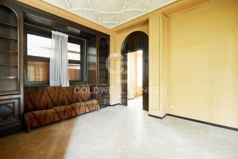 6 bedrooms apartment for rent in Barcelona, Catalonia, Spain № 8011 - photo 8