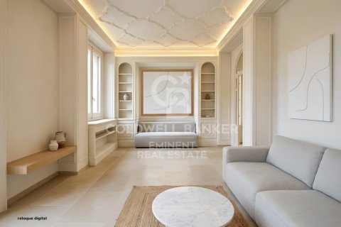 6 bedrooms apartment for rent in Barcelona, Catalonia, Spain № 8011 - photo 3