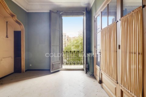 6 bedrooms apartment for rent in Barcelona, Catalonia, Spain № 8011 - photo 17