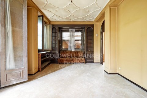6 bedrooms apartment for rent in Barcelona, Catalonia, Spain № 8011 - photo 4