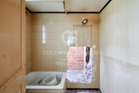6 bedrooms apartment for rent in Barcelona, Catalonia, Spain № 8011 - photo 26