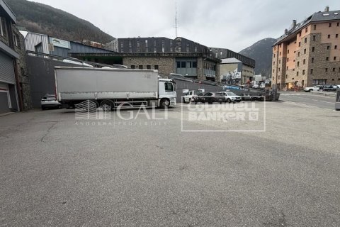 Propiedad comercial de 1900 m² en alquiler en Principado De Andorra (Ninguna Poblacion Tiene C.P.), Lérida, Cataluña, Spain № 8010 - foto 3