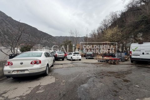 Propiedad comercial de 1900 m² en alquiler en Principado De Andorra (Ninguna Poblacion Tiene C.P.), Lérida, Cataluña, Spain № 8010 - foto 13