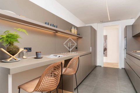 Apartamento de 3 dormitorios en venta en Barcelona, Cataluña, Spain № 8592 - foto 11
