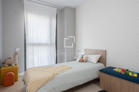 Купить квартиру в Барселона, Испания с 3 спальни, 94м², № 8593 - фото 10