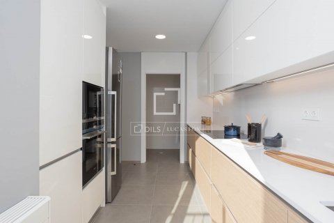 Купить квартиру в Барселона, Испания с 3 спальни, 94м², № 8593 - фото 7