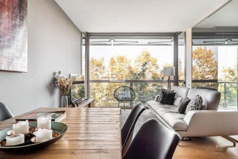 Apartamento de 4 dormitorios en venta en Barcelona, Cataluña, Spain № 8594 - foto 11