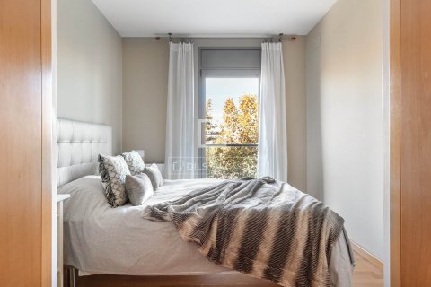 Apartamento de 4 dormitorios en venta en Barcelona, Cataluña, Spain № 8594 - foto 4