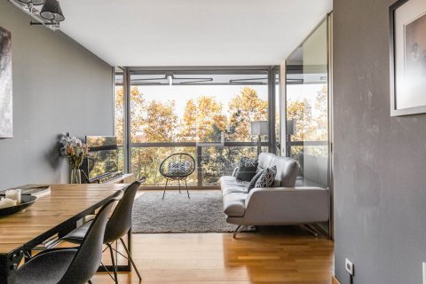 Apartamento de 4 dormitorios en venta en Barcelona, Cataluña, Spain № 8594 - foto 7