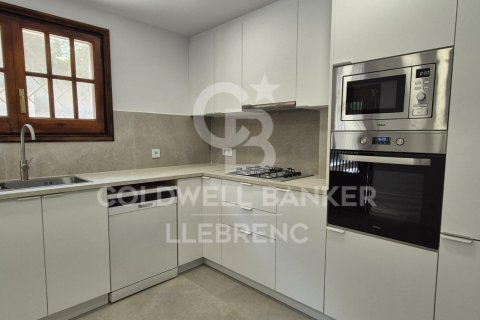 Снять в аренду дуплекс в Барселона, Испания с 4 спальни, № 6127 - фото 3