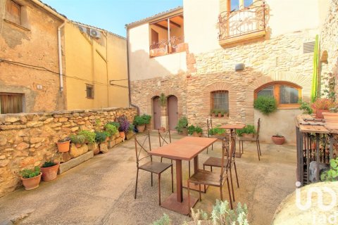 Hotel de 10 dormitorios en venta en Els Guiamets, Tarragona, Cataluña, Spain № 4994 - foto 2