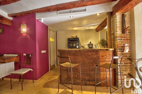 Hotel de 10 dormitorios en venta en Els Guiamets, Tarragona, Cataluña, Spain № 4994 - foto 10