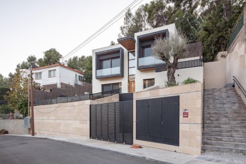 Сasa de 5 dormitorios en venta en Castelldefels, Barcelona, Cataluña, Spain № 6303 - foto 27