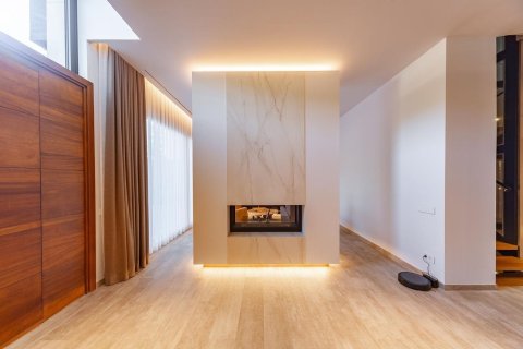 Сasa de 5 dormitorios en venta en Castelldefels, Barcelona, Cataluña, Spain № 6303 - foto 2