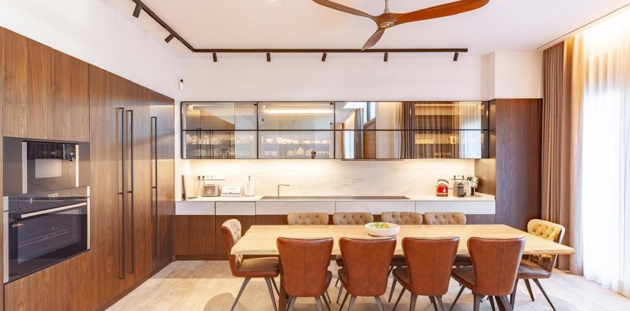 Сasa de 5 dormitorios en venta en Castelldefels, Barcelona, Cataluña, Spain № 6303