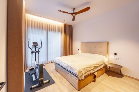 Сasa de 5 dormitorios en venta en Castelldefels, Barcelona, Cataluña, Spain № 6303 - foto 6
