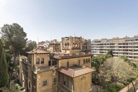 Купить квартиру в Барселона, Испания с 3 спальни, 120м², № 6602 - фото 6