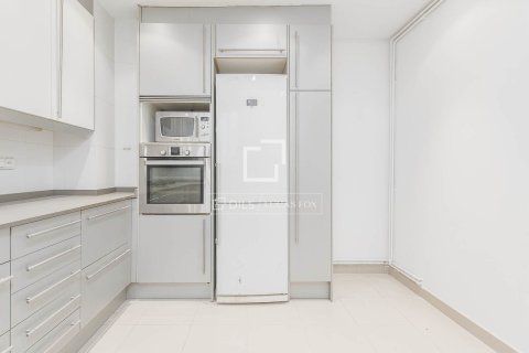 Купить квартиру в Барселона, Испания с 3 спальни, 120м², № 6602 - фото 14