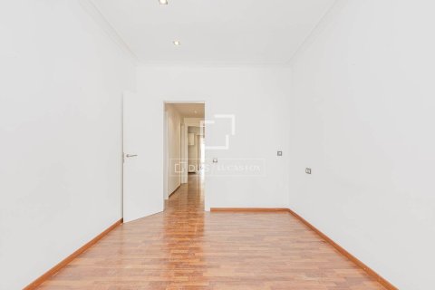 Купить квартиру в Барселона, Испания с 3 спальни, 120м², № 6602 - фото 21