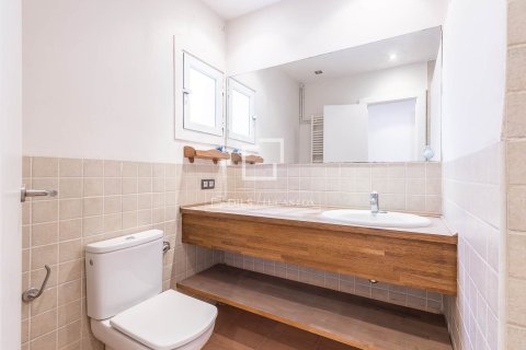 Купить квартиру в Барселона, Испания с 3 спальни, 120м², № 6602 - фото 28