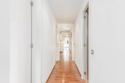 Купить квартиру в Барселона, Испания с 3 спальни, 120м², № 6602 - фото 17