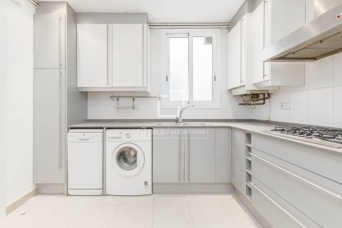 Купить квартиру в Барселона, Испания с 3 спальни, 120м², № 6602 - фото 13