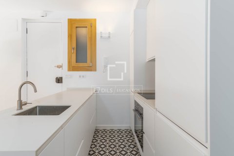 Купить квартиру в Барселона, Испания с 2 спальни, 69м², № 6597 - фото 4