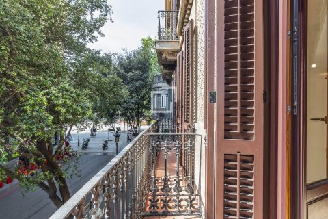 Купить квартиру в Барселона, Испания с 2 спальни, 69м², № 6597 - фото 6