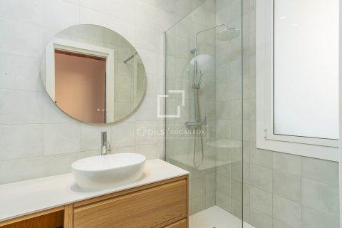 Купить квартиру в Барселона, Испания с 2 спальни, 69м², № 6597 - фото 15