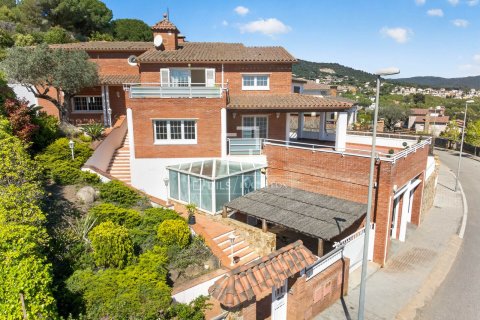 Villa de 5 dormitorios en venta en Argentona, Barcelona, Cataluña, Spain № 6601
