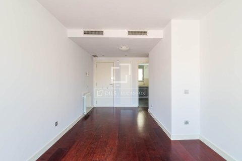 Apartamento de 2 dormitorios en venta en Barcelona, Cataluña, Spain № 6598 - foto 10
