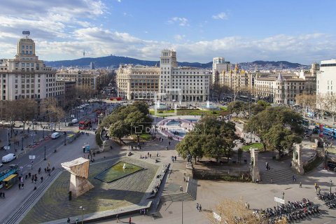 Apartamento de 4 dormitorios en venta en Barcelona, Cataluña, Spain № 4122 - foto 10