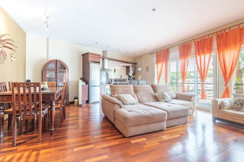Villa de 6 dormitorios en venta en Sitges, Barcelona, Cataluña, Spain № 4119 - foto 4