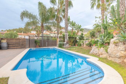 Villa de 6 dormitorios en venta en Sitges, Barcelona, Cataluña, Spain № 4119 - foto 3