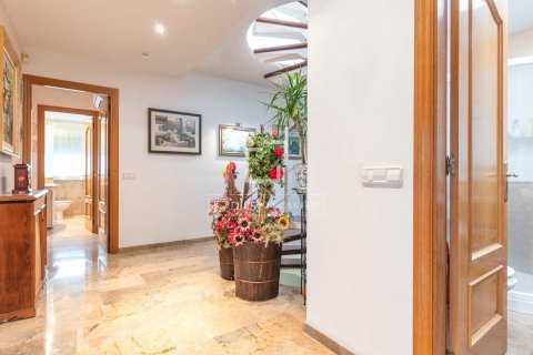 Villa de 6 dormitorios en venta en Sitges, Barcelona, Cataluña, Spain № 4119 - foto 26