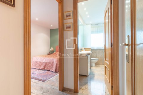 Villa de 6 dormitorios en venta en Sitges, Barcelona, Cataluña, Spain № 4119 - foto 28