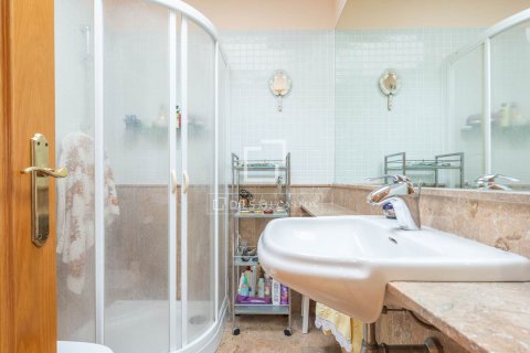 Villa de 6 dormitorios en venta en Sitges, Barcelona, Cataluña, Spain № 4119 - foto 25