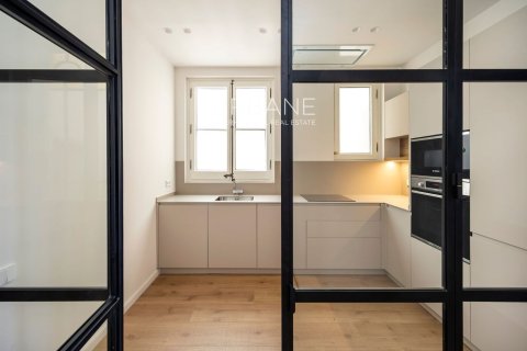 2 bedrooms apartment for sale in Eixample, Barcelona, Catalonia, Spain № 2661 - photo 7