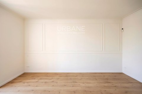 2 bedrooms apartment for sale in Eixample, Barcelona, Catalonia, Spain № 2661 - photo 27
