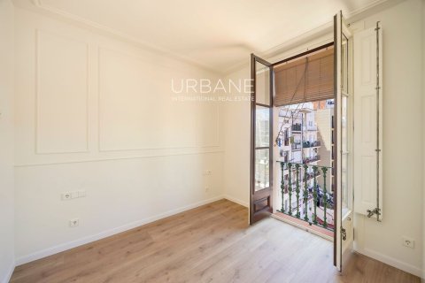 2 bedrooms apartment for sale in Eixample, Barcelona, Catalonia, Spain № 2661 - photo 16