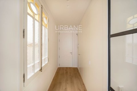 2 bedrooms apartment for sale in Eixample, Barcelona, Catalonia, Spain № 2661 - photo 28