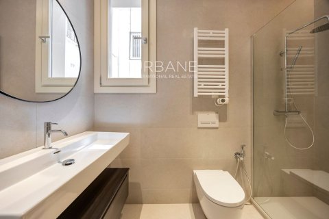 2 bedrooms apartment for sale in Eixample, Barcelona, Catalonia, Spain № 2661 - photo 30
