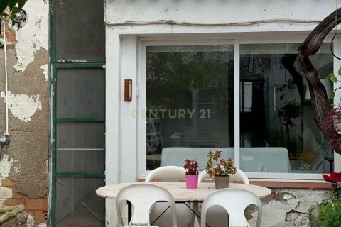 Сasa de 4 dormitorios en venta en Sant Feliu de Llobregat, Barcelona, Cataluña, Spain № 6976 - foto 3