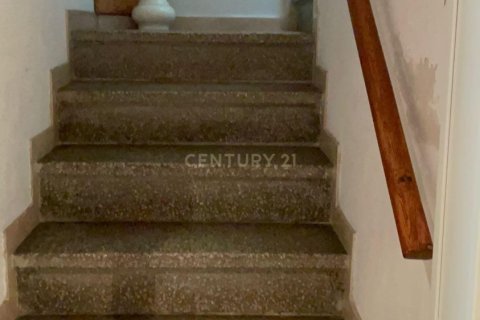 Сasa de 4 dormitorios en venta en Sant Feliu de Llobregat, Barcelona, Cataluña, Spain № 6976 - foto 7
