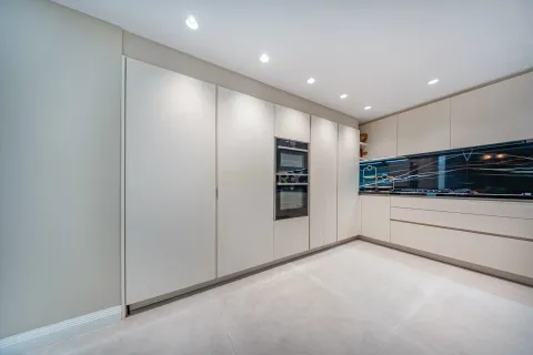 Apartamento de 4 dormitorios en venta en Barcelona, Cataluña, Spain № 6971 - foto 15