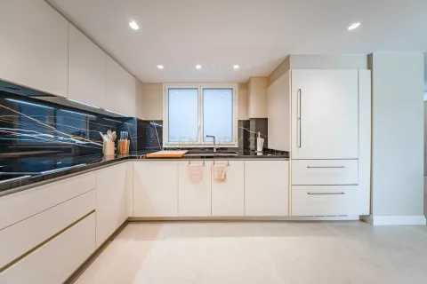 Apartamento de 4 dormitorios en venta en Barcelona, Cataluña, Spain № 6971 - foto 16
