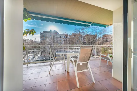 Apartamento de 4 dormitorios en venta en Barcelona, Cataluña, Spain № 6971 - foto 14
