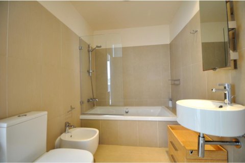 Сasa de 4 dormitorios en venta en Lloret de Mar, Gerona, Cataluña, Spain № 1376 - foto 23
