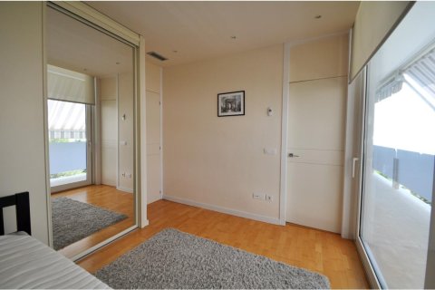 Сasa de 4 dormitorios en venta en Lloret de Mar, Gerona, Cataluña, Spain № 1376 - foto 25